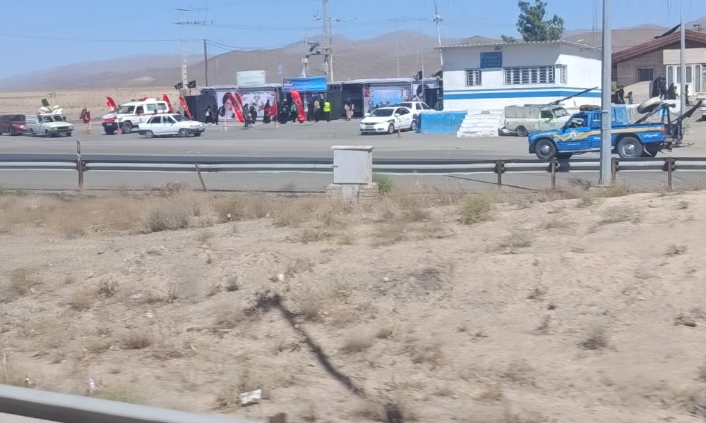 گزارش تصویری پیاده‌روی زائران از نیشابور تا حرم مطهر رضوی